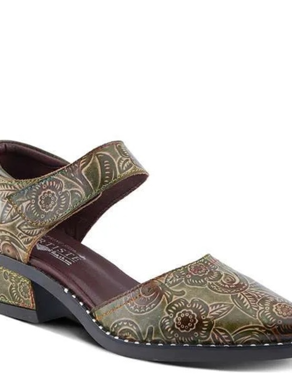 L’Artiste Leather Closed Shoes